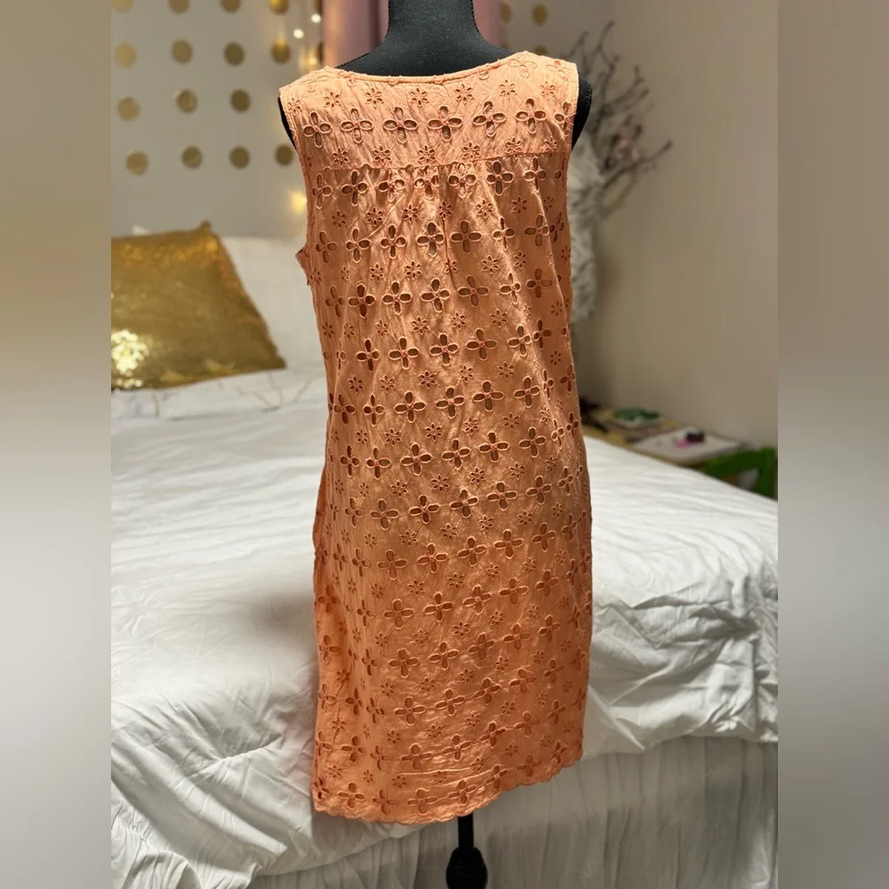 Lands’ End Canvas Peach Eyelet Dress – Sleeveless Shift – Size 10 - Picture 3 of 7